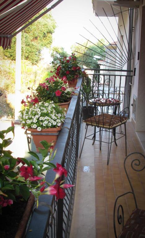 Tano'S Apartamento Giardini Naxos Exterior foto